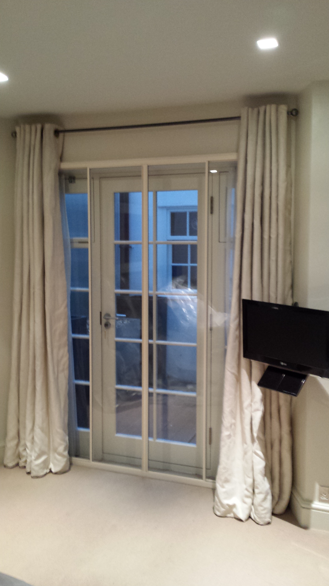 Air gap spacing diagram for secondary glazing